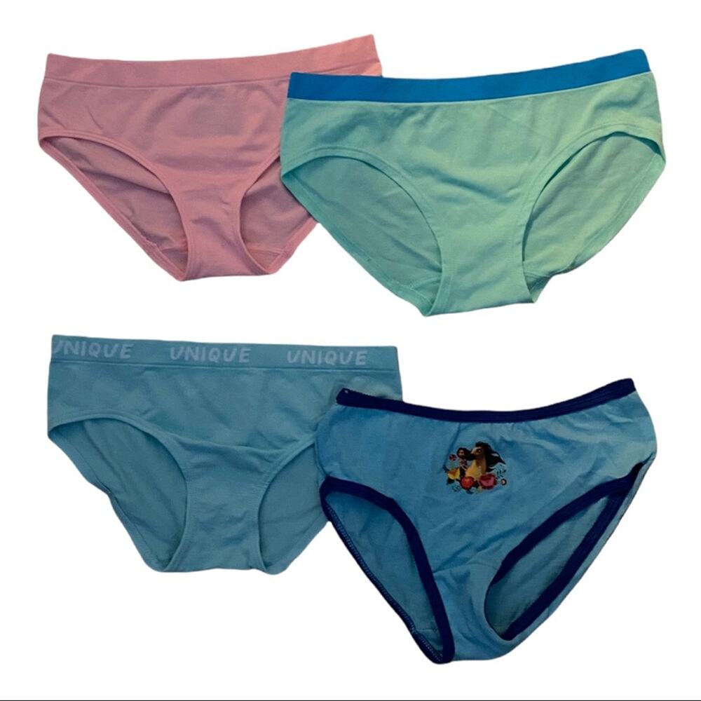 Girls Panties NEW Lot of 4 Size 6 and Medium